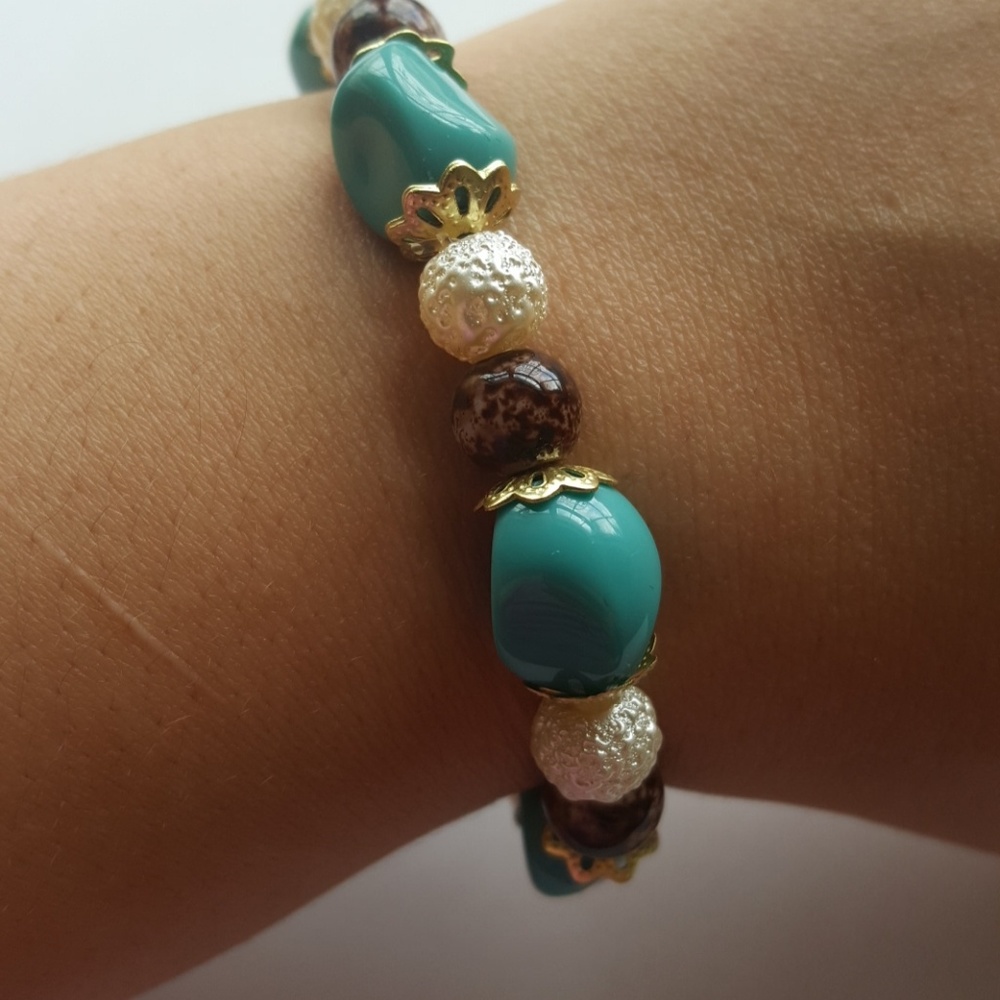 💙Teal/ 🕊️White/ and 💜Purple Speckled/ Bracelet/ - Picture 2 of 3